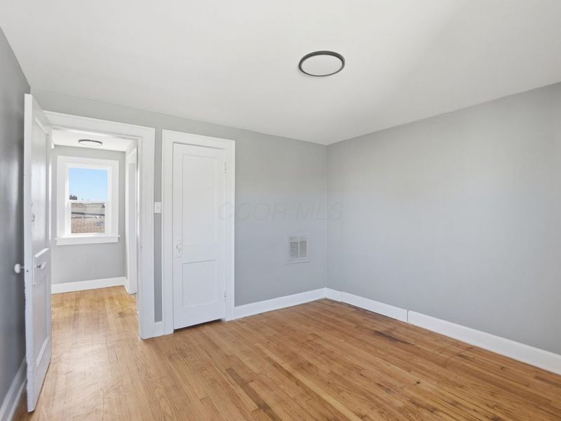 1837 Robert Street , Columbus, OH 43224 Photo 28