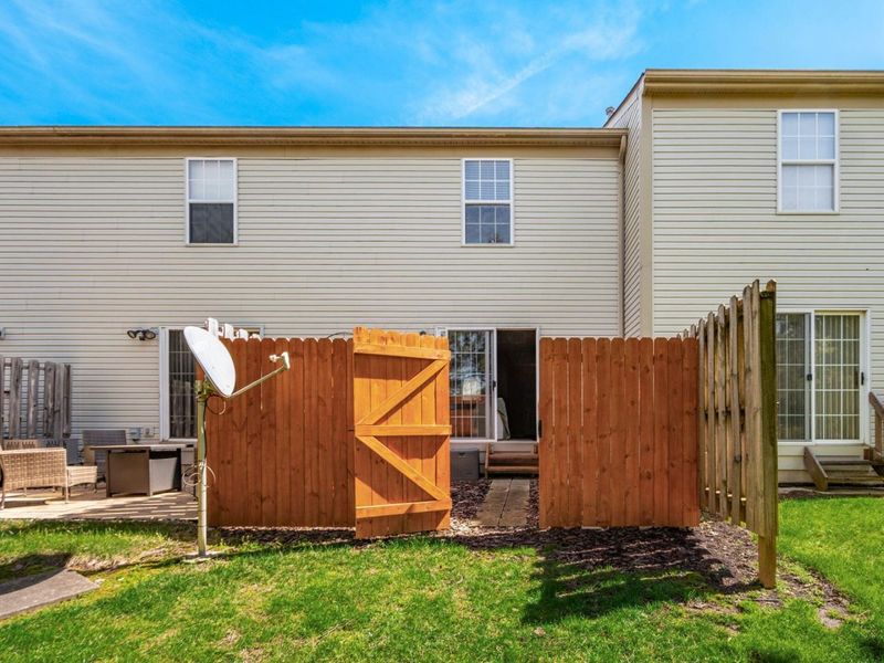 233 Glenkirk Drive, Unit 107B, Blacklick, OH 43004 Photo 23