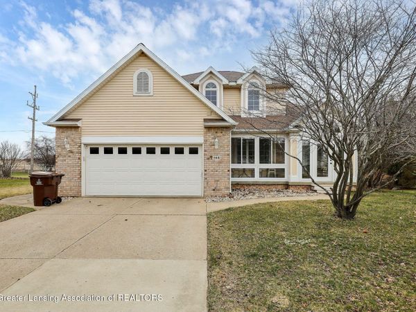 146 Canterbury Drive, Charlotte, MI 48813