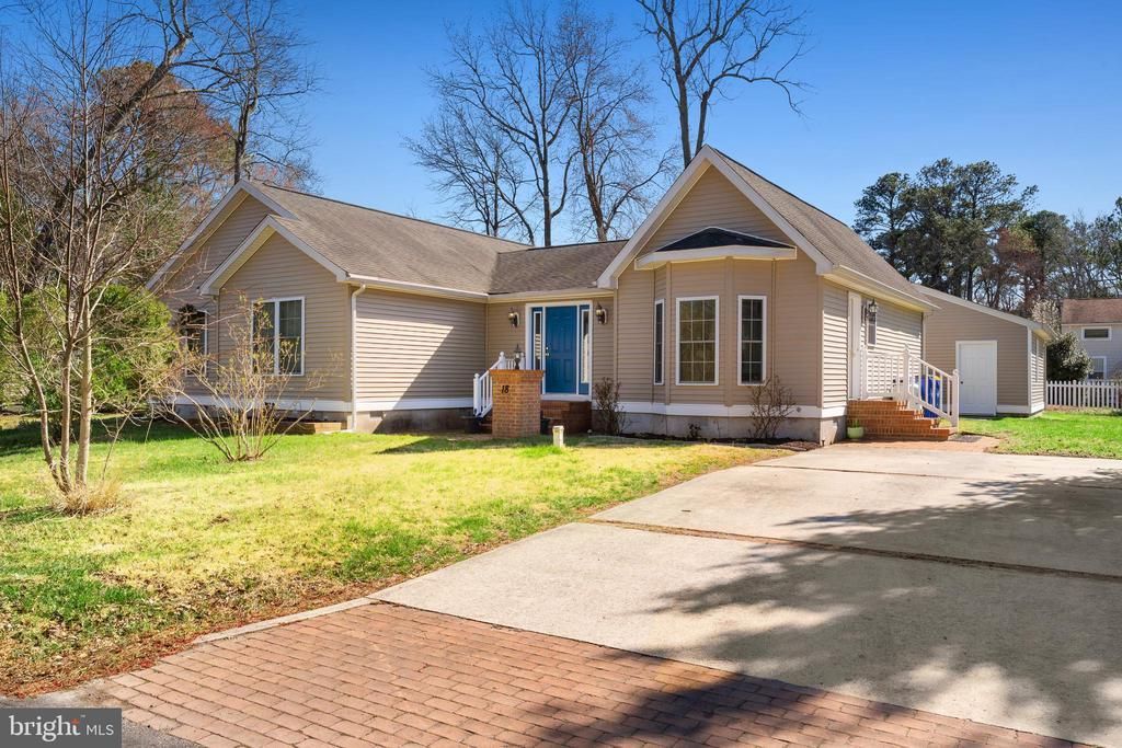 18 Hudson Avenue, Ocean View, DE 19970 Main Photo