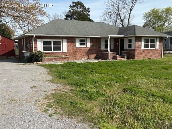 202 Magnolia Avenue, Jasper, TN 37347