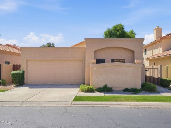 37 E GREENTREE Drive, Tempe, AZ 85284