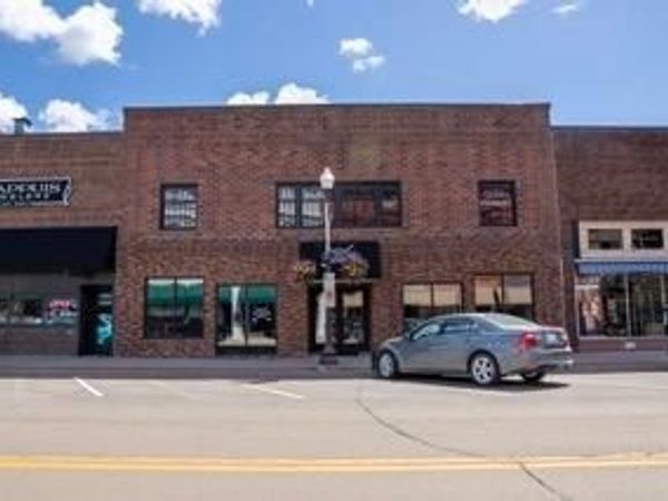 409 Central Avenue N, Faribault, MN 55021