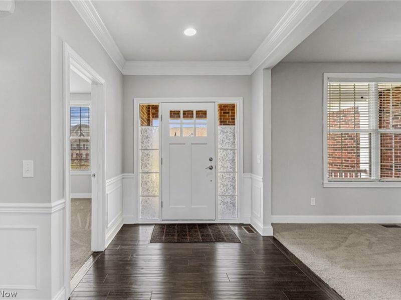 10206 Woodlands Drive, Brecksville, OH 44141 Photo 2