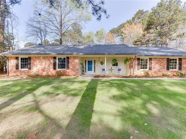 5602 Pepper Tree Lane, Oakwood, GA 30566