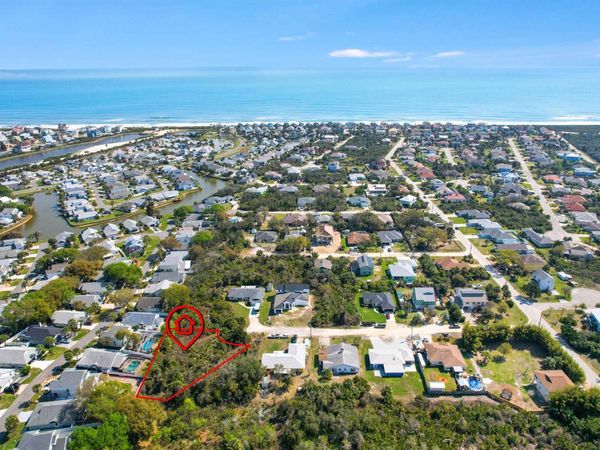 14 Sweetbay Dr, Palm Coast, FL 32137