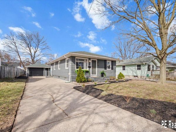 307 43rd Street SW, Grand Rapids, MI 49548