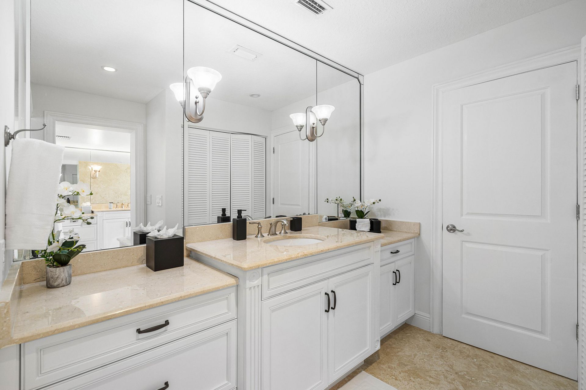 820 Palm Trail, Delray Beach, FL 33483 Photo