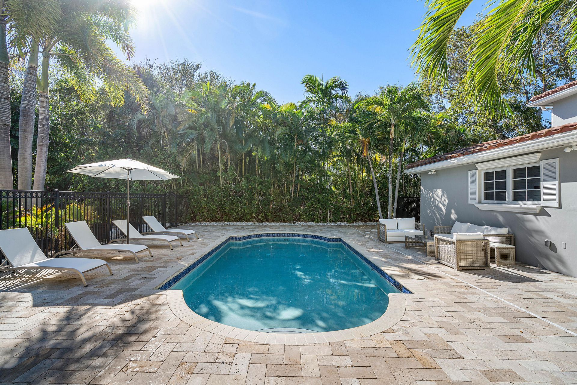 820 Palm Trail, Delray Beach, FL 33483 Photo