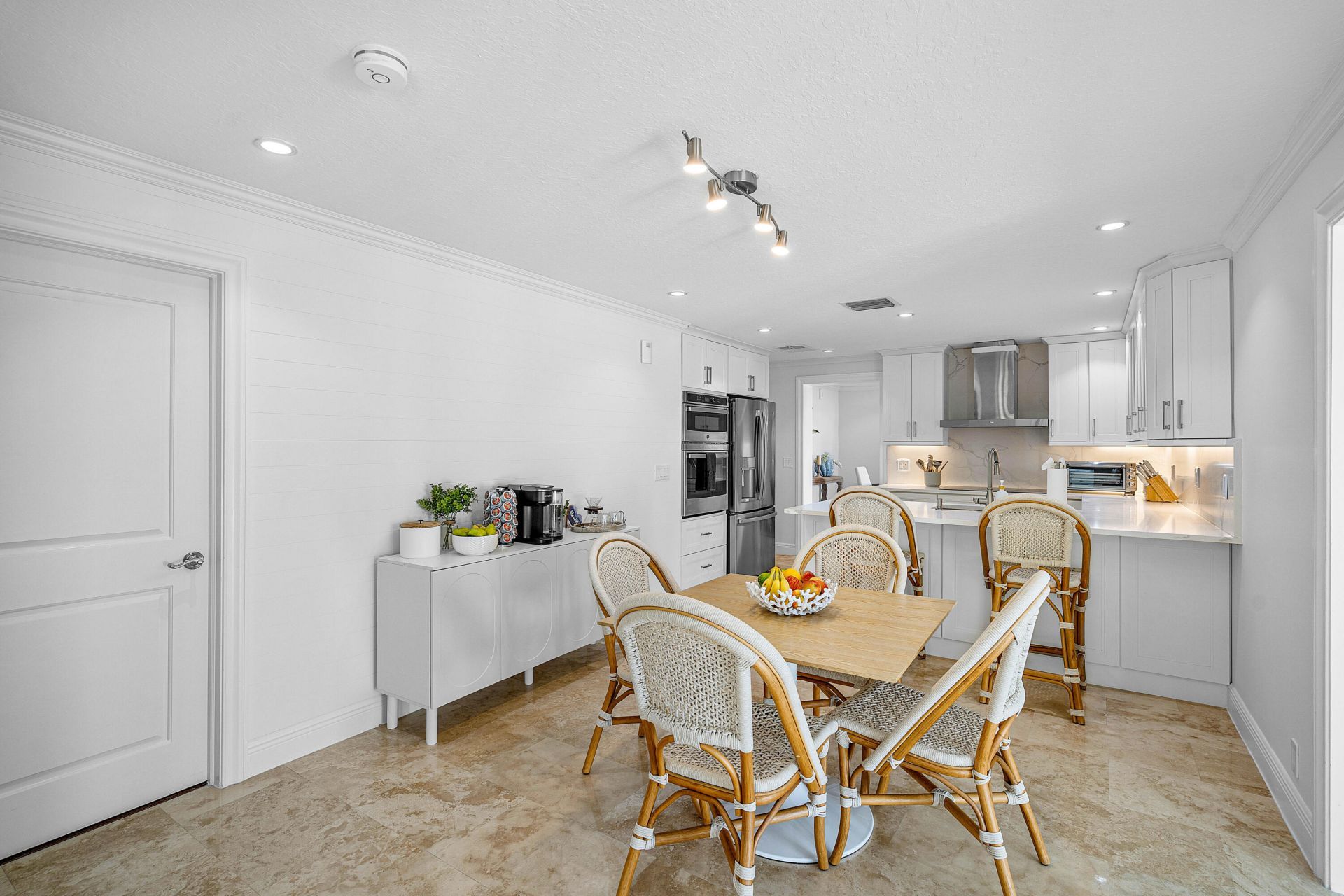 820 Palm Trail, Delray Beach, FL 33483 Photo