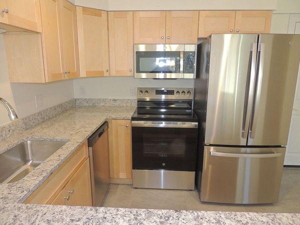 28 Greenleaves Drive, Unit 822, Amherst, MA 01002