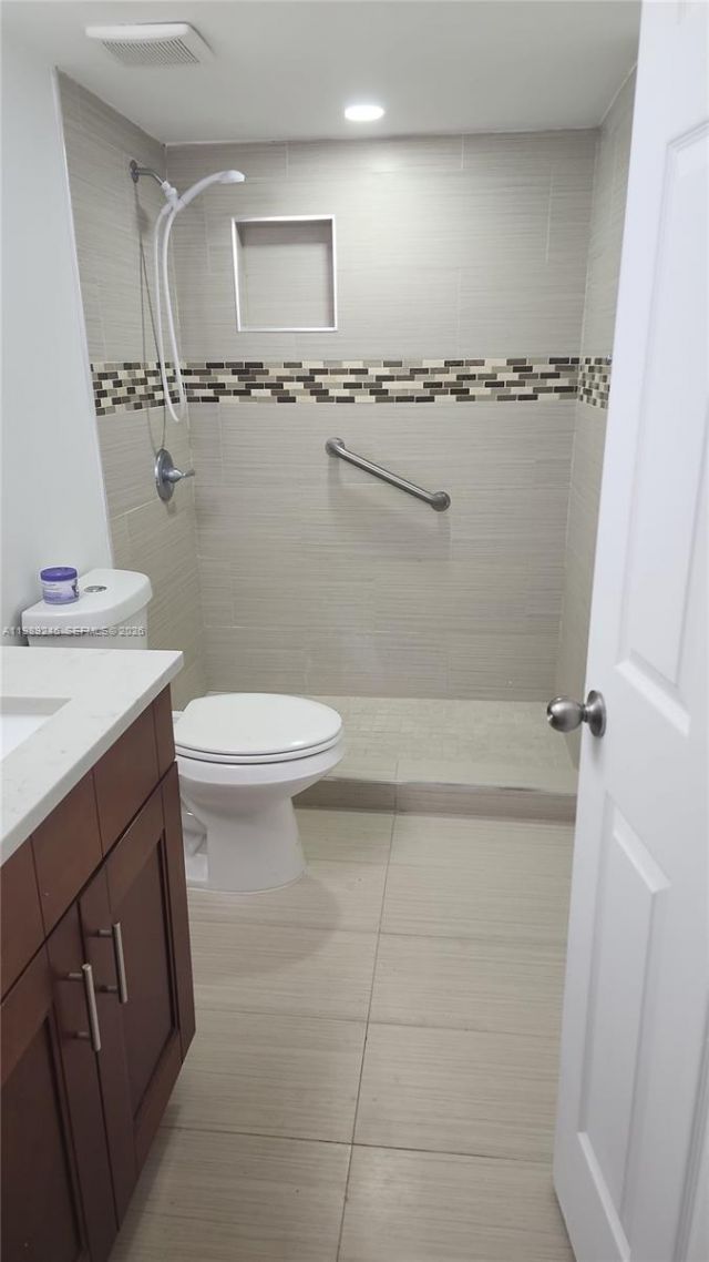 Please Call For Address, Unit 204-3, Miami, FL 33172 Photo