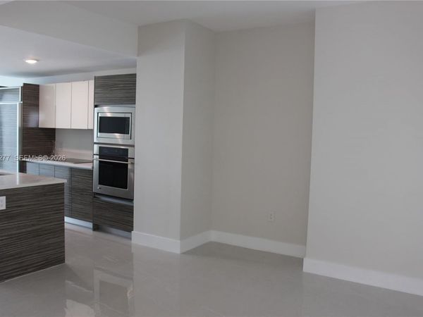 460 NE 28th St , Unit 2705, Miami, FL 33137