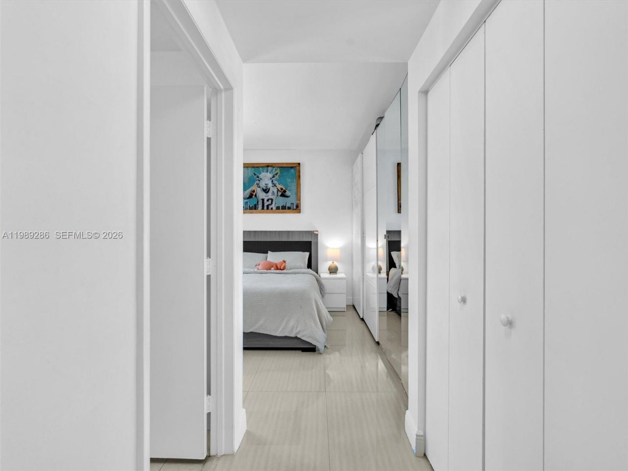 90 SW 3rd St , Unit 2013, Miami, FL 33130 Photo