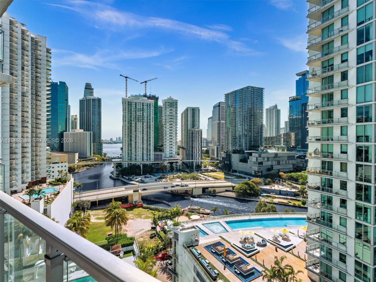 90 SW 3rd St , Unit 2013, Miami, FL 33130 Photo