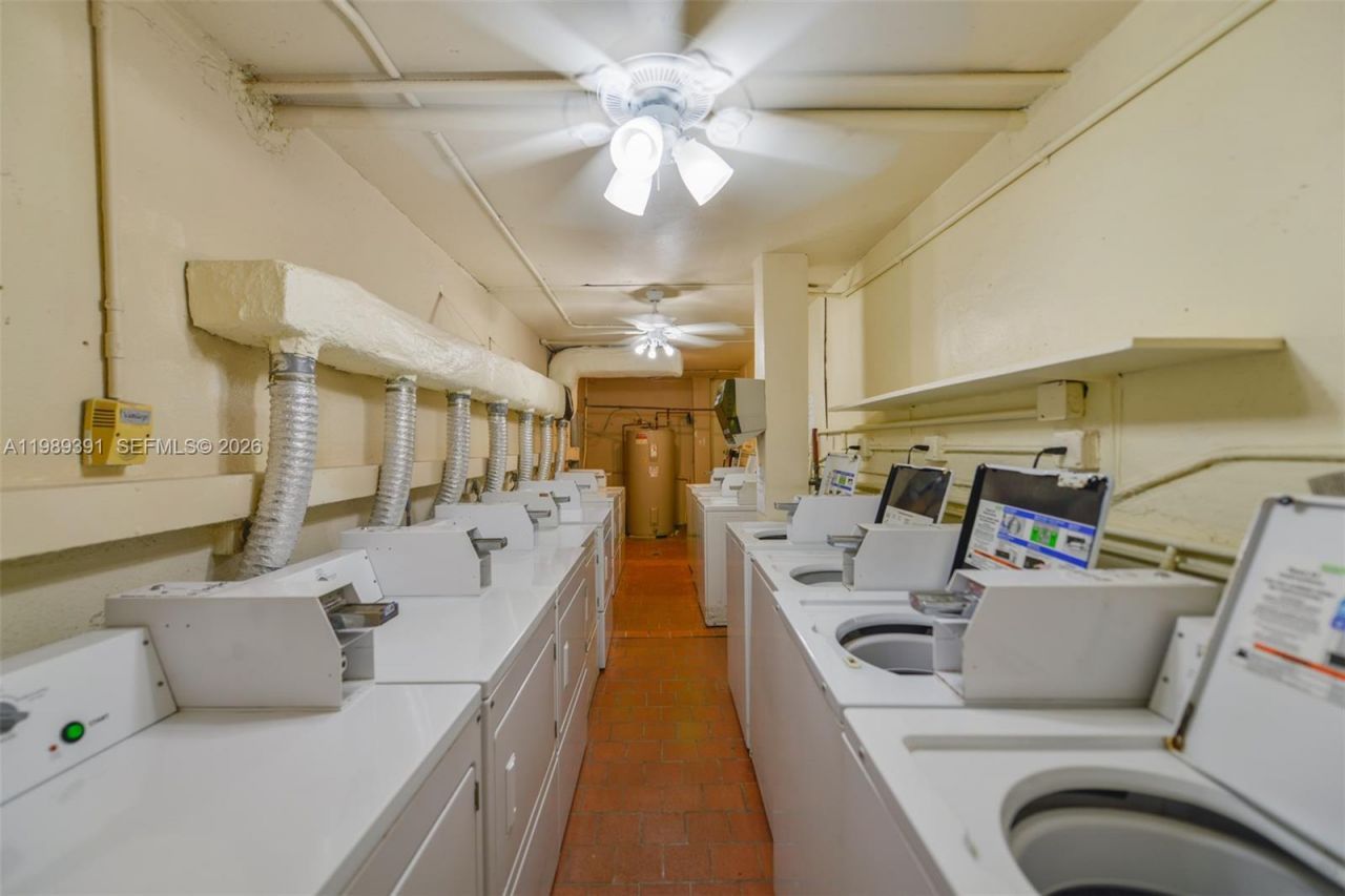 1936 S Ocean Dr , Unit 2D, Hallandale Beach, FL 33009 Photo