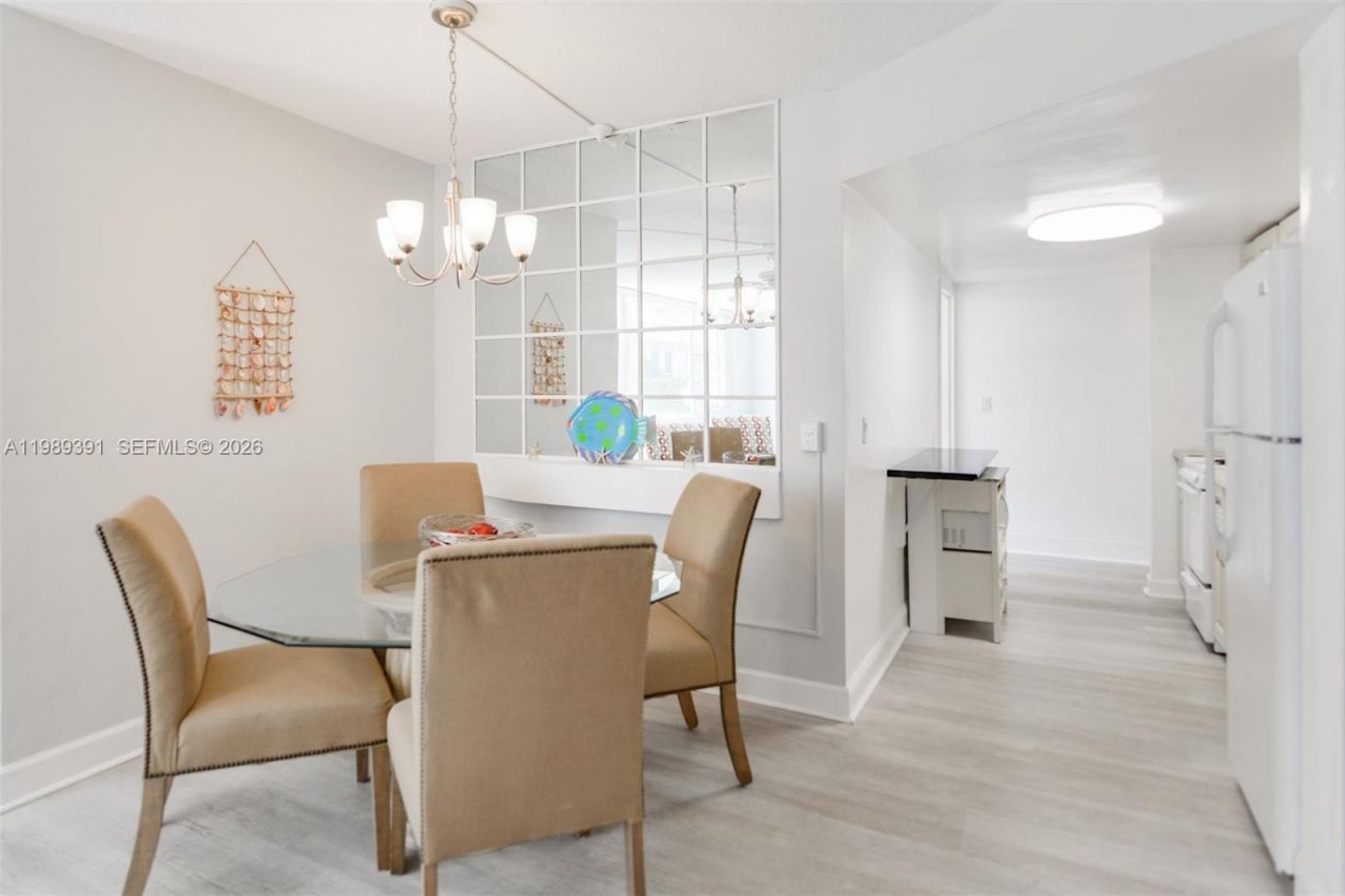 1936 S Ocean Dr , Unit 2D, Hallandale Beach, FL 33009 Photo