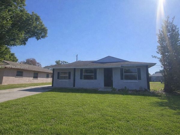 338 SW 8th Ave SW , Unit ., Vero Beach, FL 32962