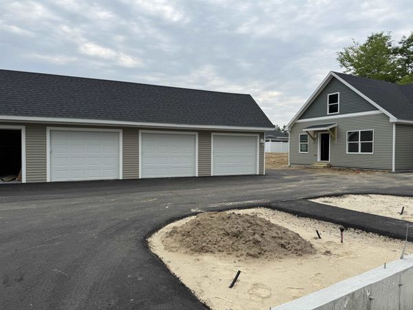 25B Woodland Way, Plymouth, NH 03264