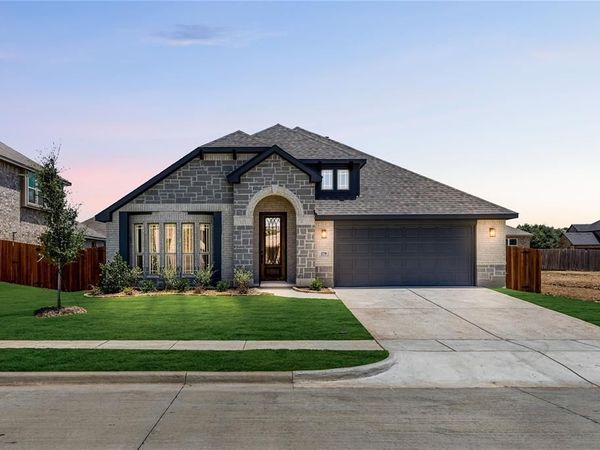 179 Creekside Drive, Sanger, TX 76266