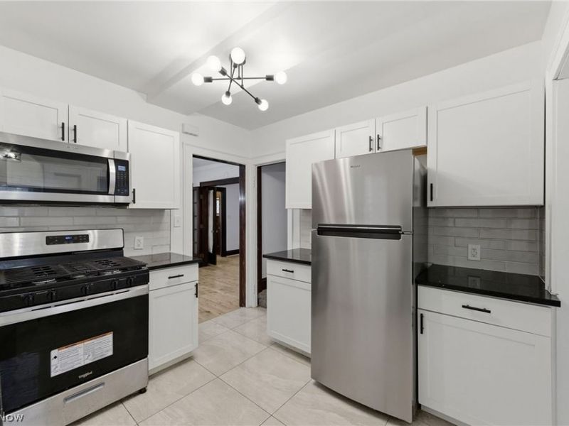 3009 Becket Road, Cleveland, OH 44120 Photo 10