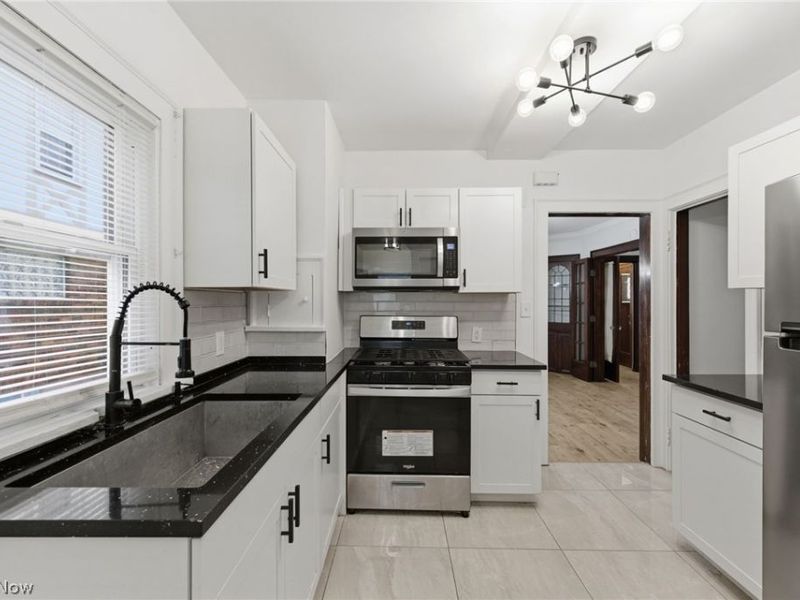 3009 Becket Road, Cleveland, OH 44120 Photo 8