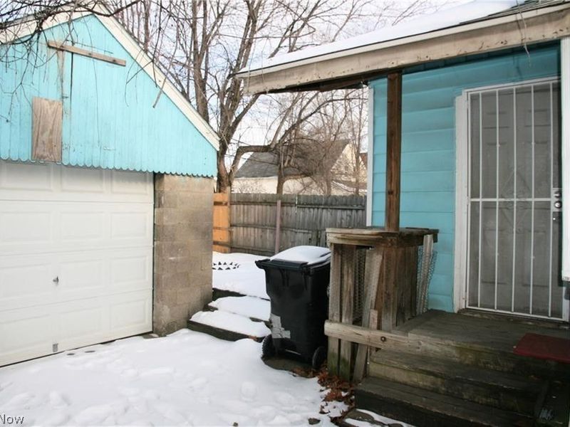6525 Rogers Avenue, Cleveland, OH 44127 Photo 3