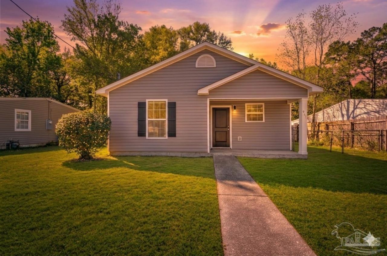 911 Medford Ave, Pensacola, FL 32505 Main Photo