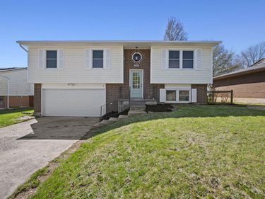 302 Yorktown Court, Georgetown, KY 40324