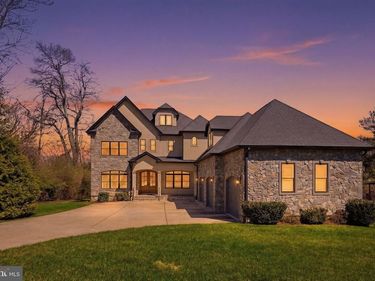 2525 FLINT HILL ROAD, VIENNA, VA 22181