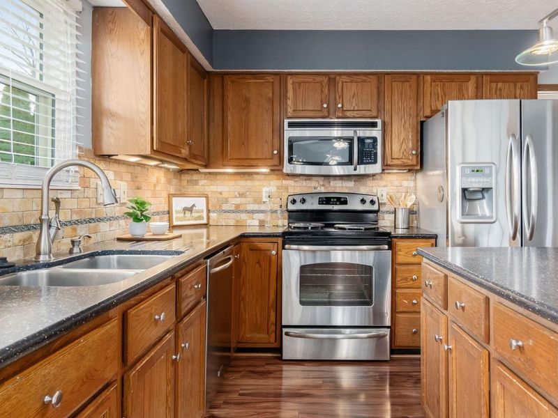 8659 Cadet Drive N, Galloway, OH 43119 Photo 13