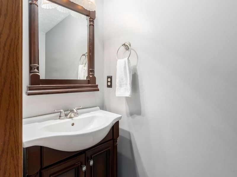 8659 Cadet Drive N, Galloway, OH 43119 Photo 26