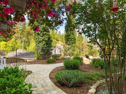 990 Thompson Way, Placerville, CA 95667 Photo