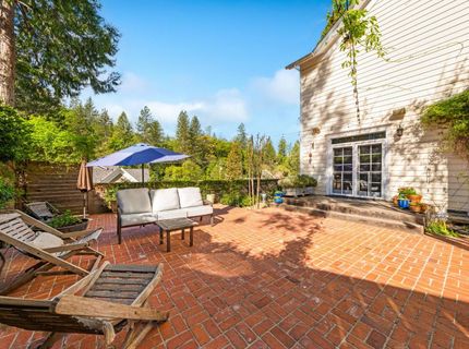 990 Thompson Way, Placerville, CA 95667 Photo