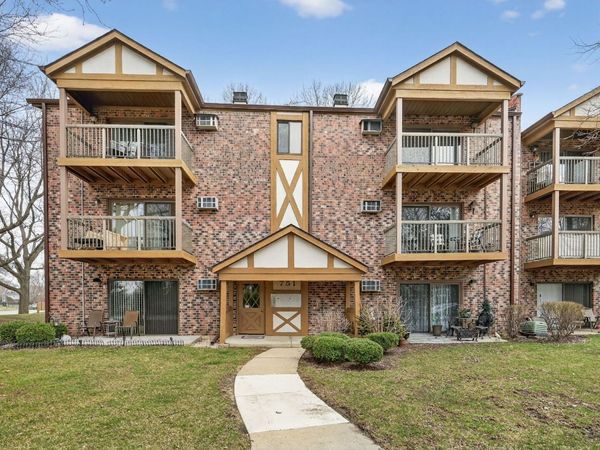 751 S Dwyer Avenue , Unit F, Arlington Heights, IL 60005