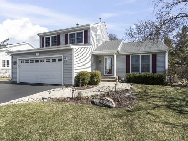 64 E HARBOR Drive, Lake Zurich, IL 60047