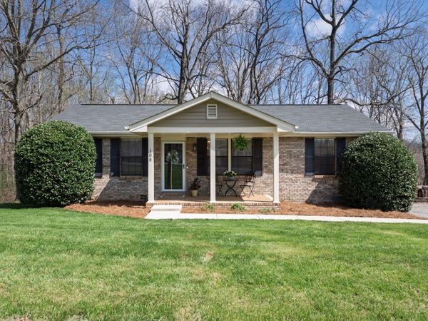 105 Sunnyhill Trl, White House, TN 37188
