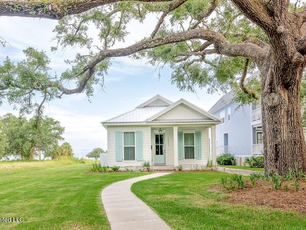 1533 Second Street, Gulfport, MS 39501