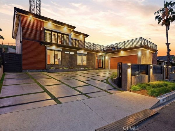 4189 S Cloverdale Avenue, Los Angeles, CA 90008