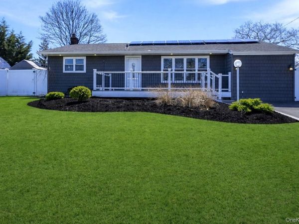 26 Patrician Street, Holbrook, NY 11741