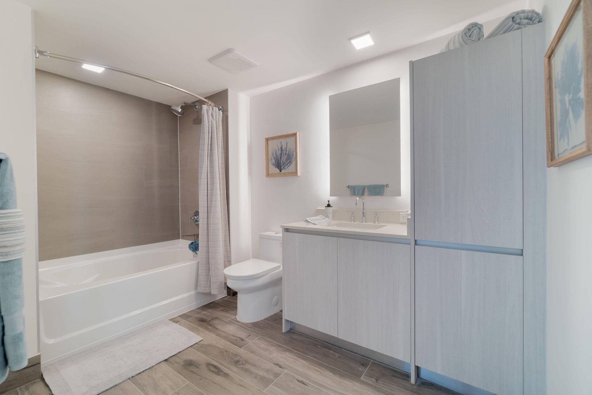 111 SE 1st Avenue, Unit 512, Delray Beach, FL 33444 Photo