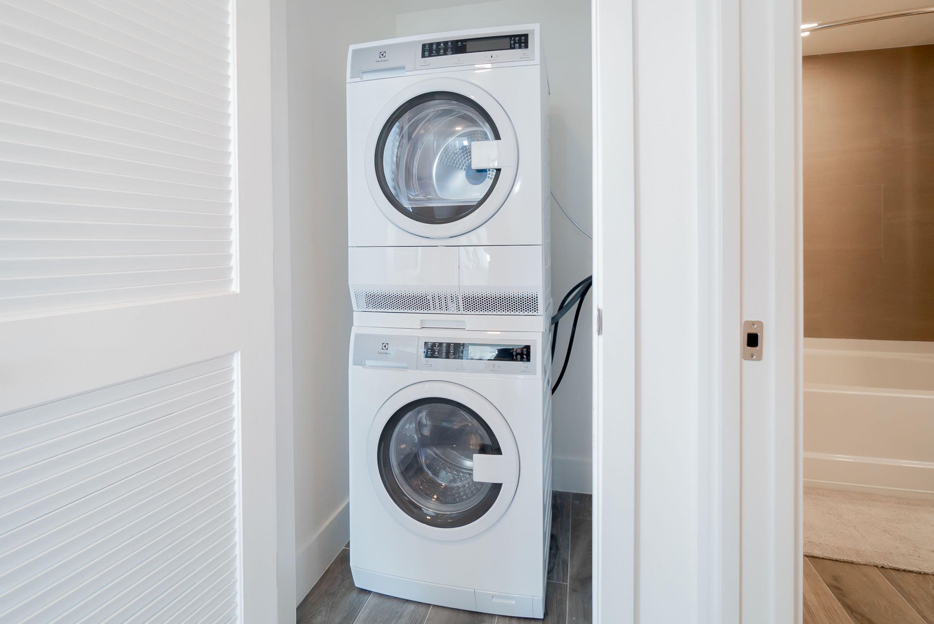 111 SE 1st Avenue, Unit 512, Delray Beach, FL 33444 Photo