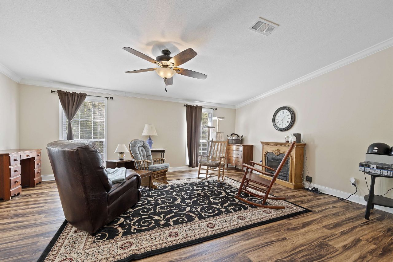 572 NE Oak Hill Road , Pinetta, FL 32350 Photo