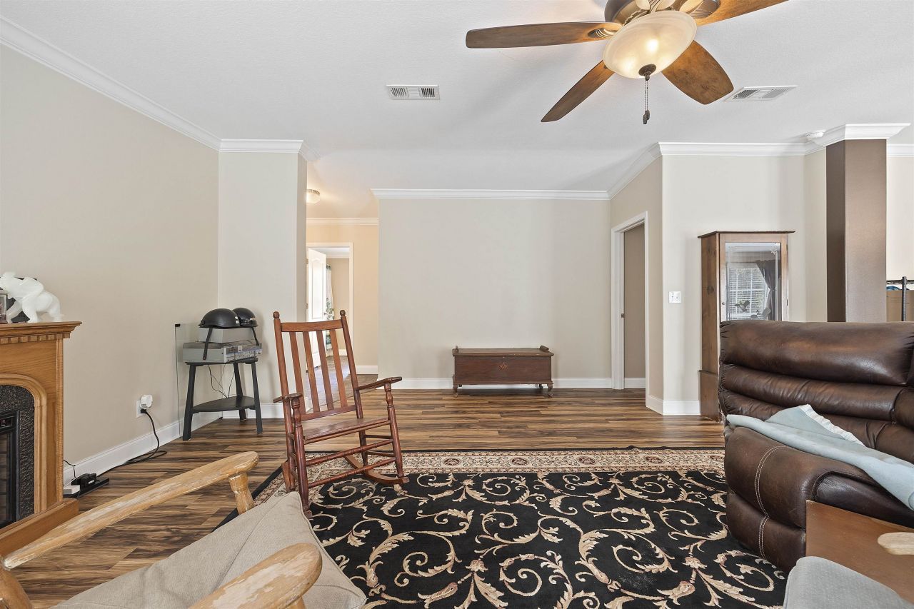 572 NE Oak Hill Road , Pinetta, FL 32350 Photo