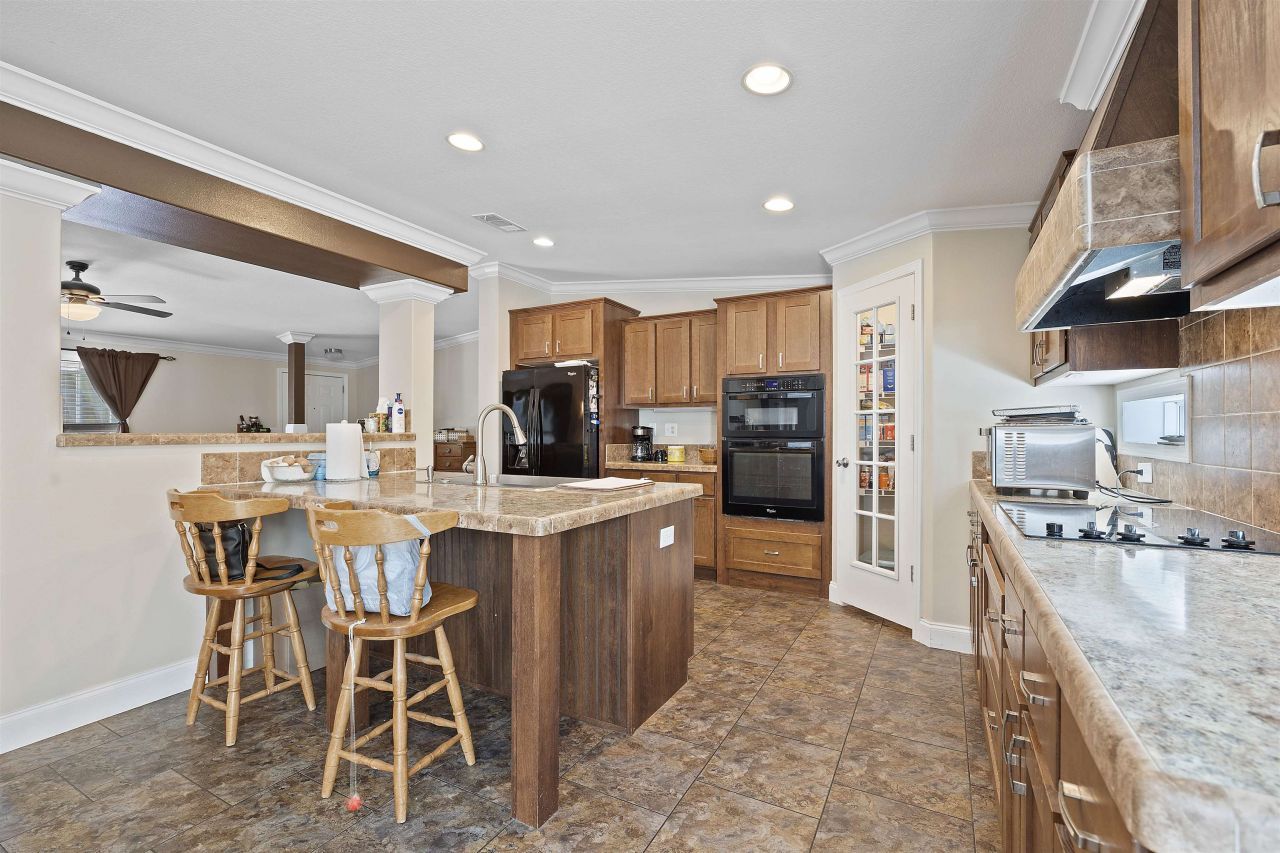 572 NE Oak Hill Road , Pinetta, FL 32350 Photo