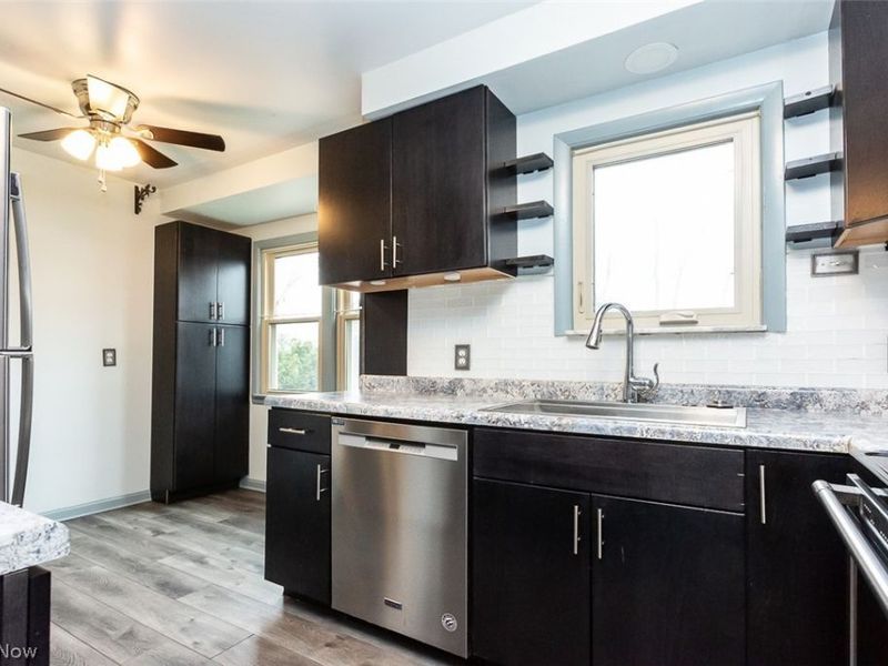 28855 Hazel Avenue, Wickliffe, OH 44092 Photo 12