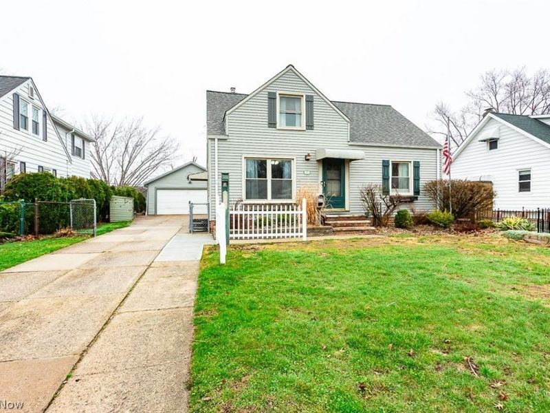 28855 Hazel Avenue, Wickliffe, OH 44092 Photo 3