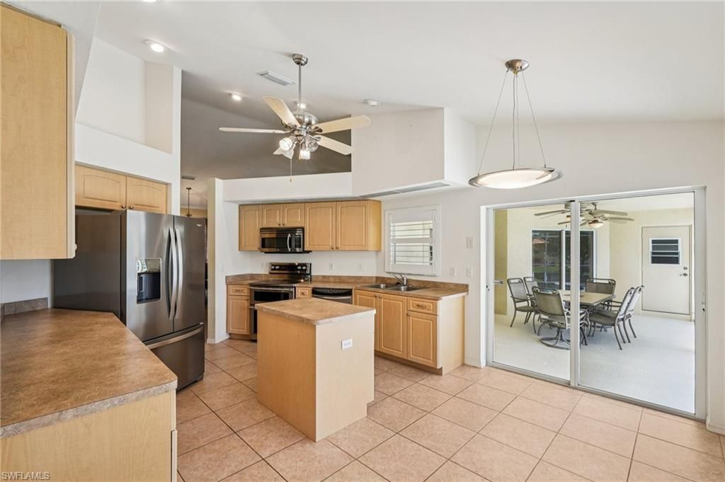 4007 11th St W, Lehigh Acres, FL 33971 Photo