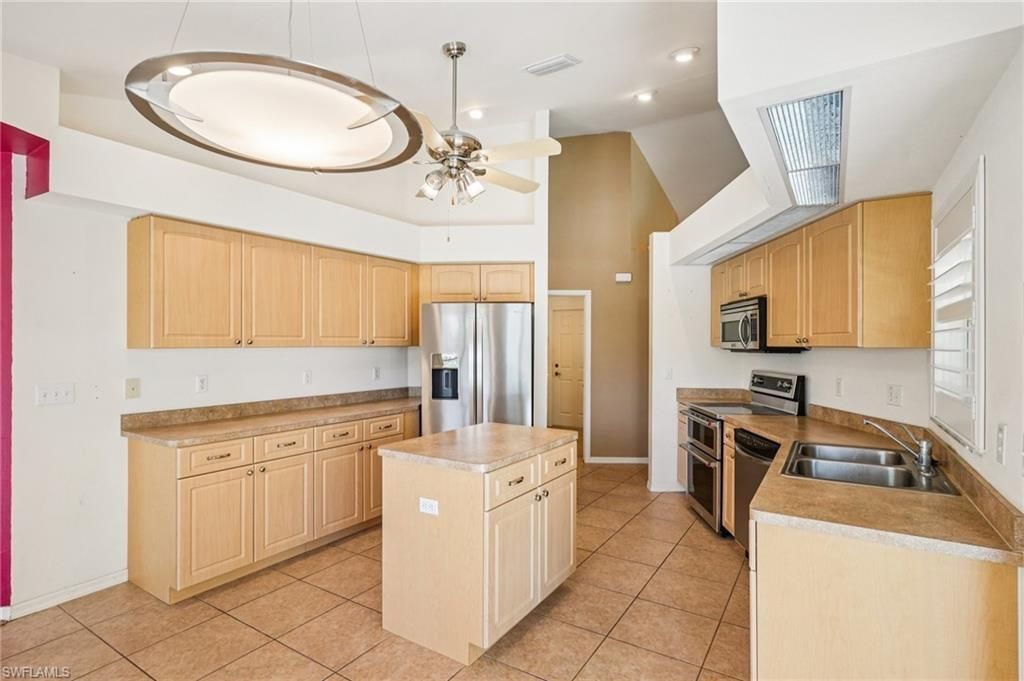 4007 11th St W, Lehigh Acres, FL 33971 Photo