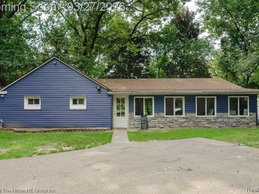 14354 Hannan Road, Van Buren Twp, MI 48174
